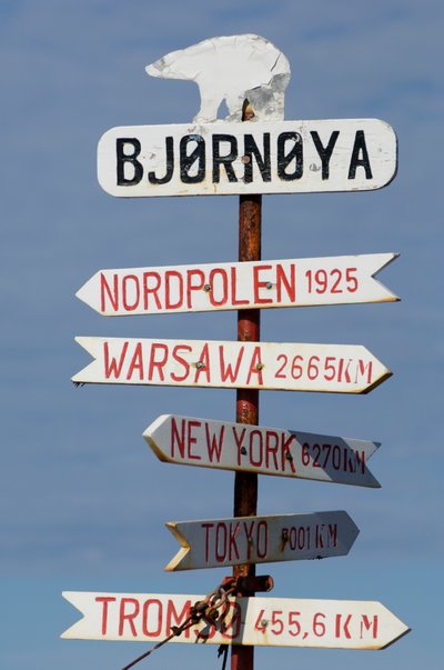 Norvège, panneau directionnel sur l