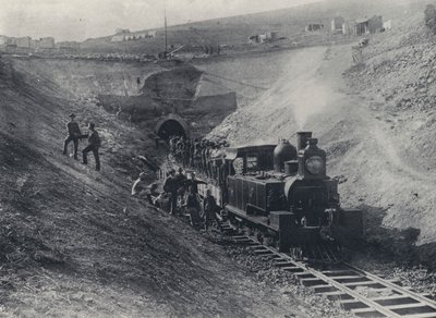 Tunnel de Charlestown et locomotive du Natal Government Railway - South African Photographer