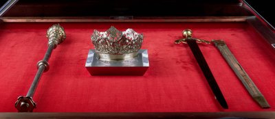 Couronne, sceptre et épée appartenant à Isabelle de Castille (1451-1504) - Spanish School