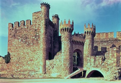 Ruines du Château des Templiers - Spanish School