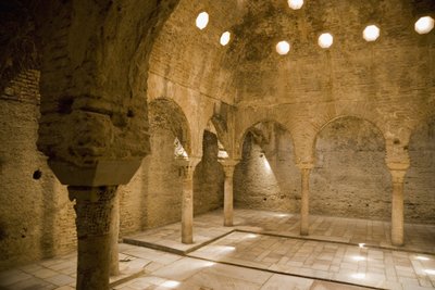 Salle de vapeur dans les bains arabes, Grenade - Spanish School