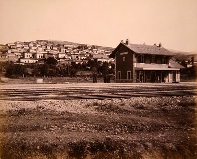 Gare et village de Mallakah sur la ligne de chemin de fer Beyrouth-Damas - Studio Bonfils