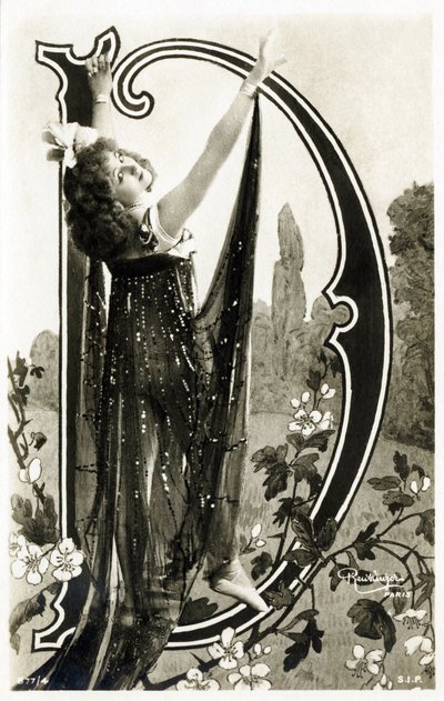 D : Mlle Roessler, danseuse de la Belle Époque - Alphabet en carte postale - Studio Reutlinger