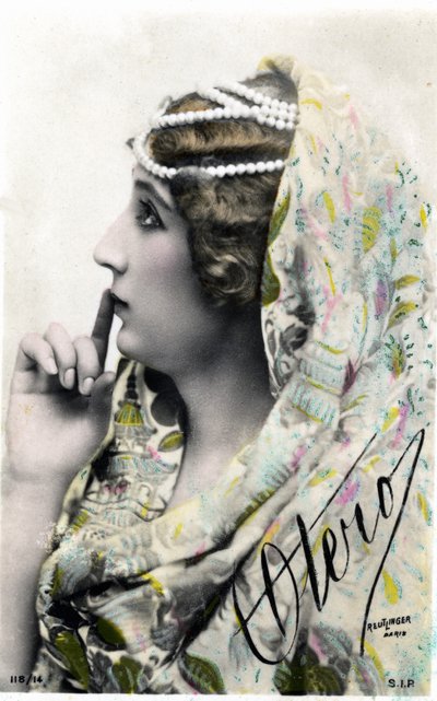 La belle Otero, carte postale du début du 20e siècle (photo) - Studio Reutlinger