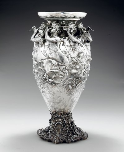 La Coupe Ogden Goelet et James Gordon Bennett : un vase trophée de yachting - Studios Tiffany