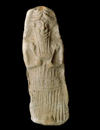 Art sumérien : dieu guerrier avec des oreilles de bétail allongé dans son cercueil, probablement le dieu mésopotamien Dumuzi. Sculpture en terre cuite. Du site de Diqdiqqe. Dim. 12 cm Bagdad, Musée national d