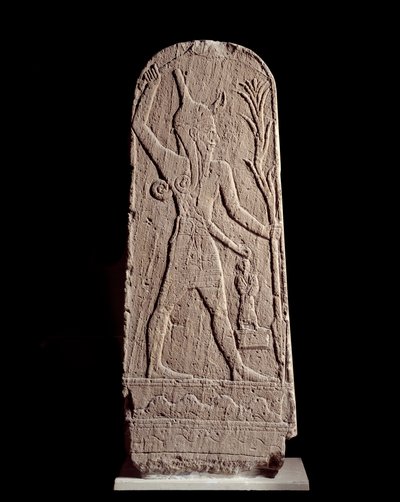 Art oriental : stèle du dieu Baal en foudre. (Dieu guerrier protégeant le roi) Sculpture du 15e siècle av. J.-C., Syrie. Paris, Musée du Louvre - Syrian Syrian