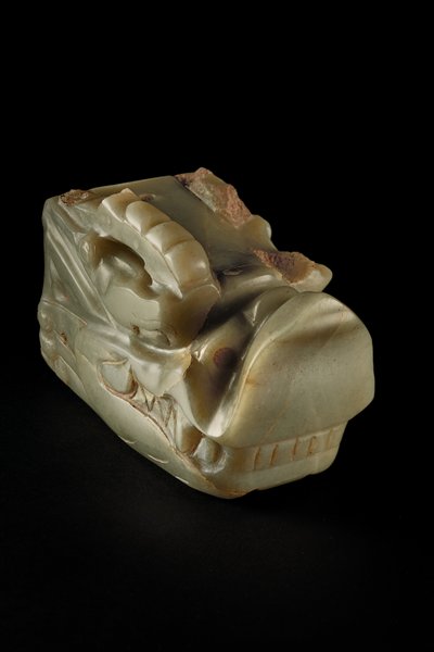 La tête de dragon en jade Junkunc - Tang Dynasty Chinese School