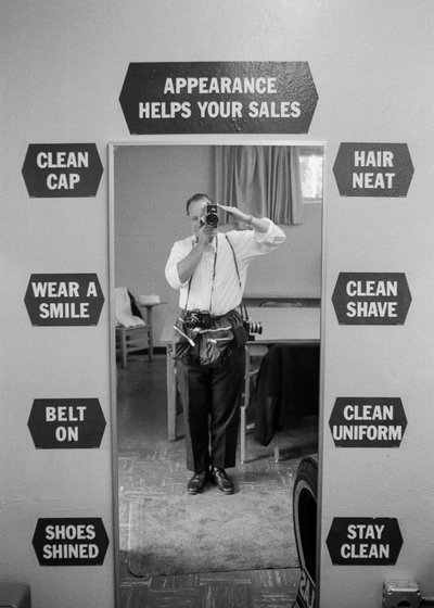 Autoportrait du photographe Ted Spiegel à l