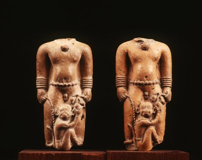 Garçons avec des singes, école de Davaravati - Thai School
