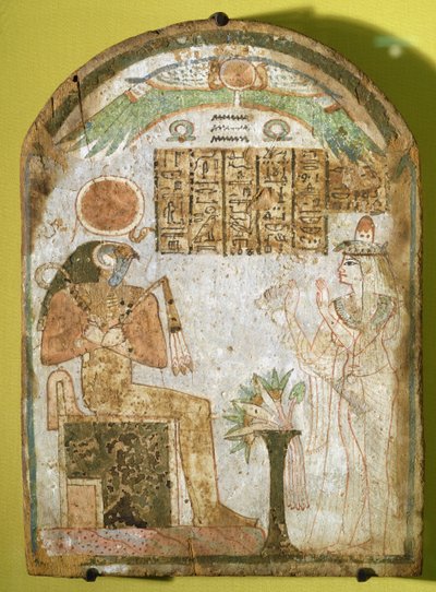 Stèle représentant Tachenes priant devant le dieu Re-Horakhty, 900 av. J.-C. - Third Intermediate Period Egyptian
