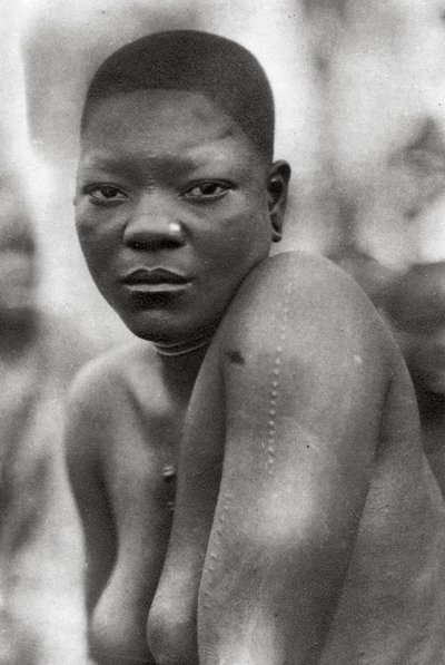 Fille Awemba, Livingstone à Broken Hill, Rhodésie du Nord, 1925-1927 - Thomas A. Glover