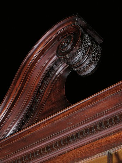 Bibliothèque à façade brisée George III - Thomas Chippendale