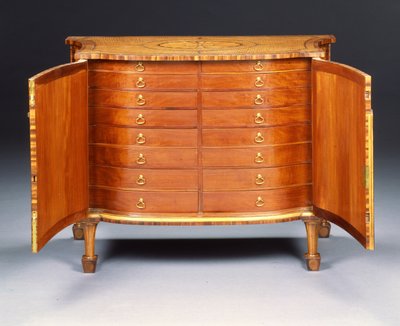 Une des deux commodes George III (bois de lièvre et bois de rose) - Thomas Chippendale