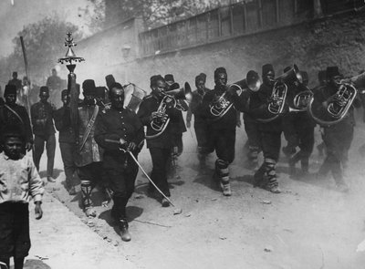 Entrée triomphale à Constantinople par les jeunes soldats turcs, mai 1909 - Thomas E. and Horace Grant Grant