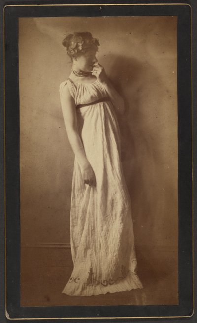 Femme en costume classique - Thomas Eakins