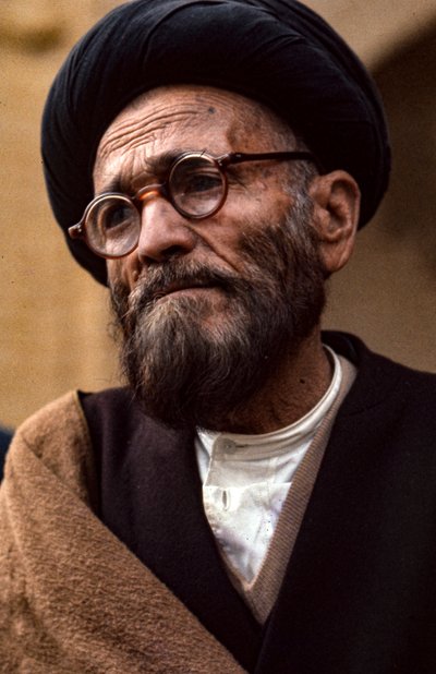 Clerc chiite iranien avec lunettes et turban - Thomas J. Abercrombie