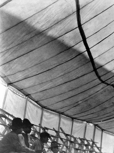 Chapiteau de cirque (Gran Circo Ruso), Mexico, 1924 - Tina Modotti