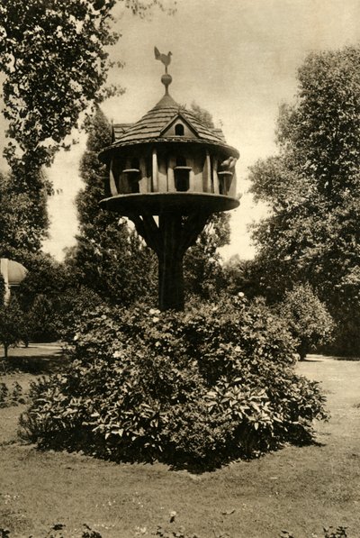 Un pigeonnier - dans le jardin de la marquise douairière de Bute, St. Johns Lodge, Regents Park, 1920 - Unbekannt