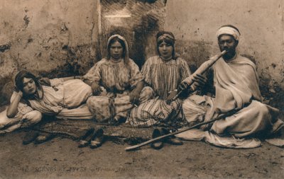 Photographie représentant des personnes arabes traditionnelles, vers 1909 - Unbekannt