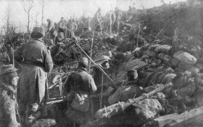 Tranchées allemandes abandonnées, crête des Éparges, près de Verdun, France, août 1915 - Unbekannt