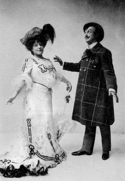 Ada Blanche et J.R. Hale dans une scène de La Médaille et la Servante - Unbekannt