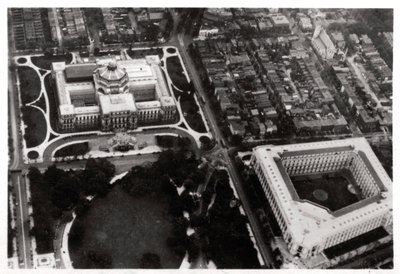 Vue aérienne de la Bibliothèque du Congrès, Washington DC, USA, depuis un Zeppelin, 1928-1933 - Unbekannt