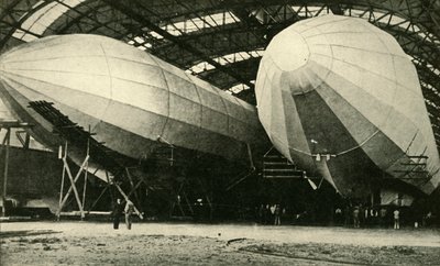 Dirigeables dans un hangar, Première Guerre mondiale - Unbekannt