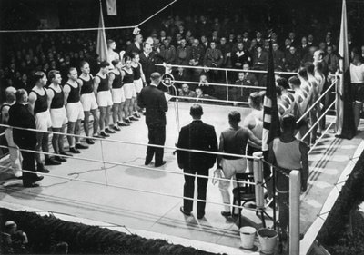 Compétition de boxe amateur entre l