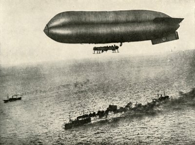 Un dirigeable escortant un convoi, 1919 - Unbekannt