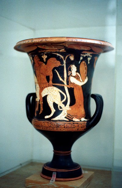 Vase grec antique avec décoration à figures rouges, incluant une danseuse, Ve siècle av. J.-C. - Unbekannt