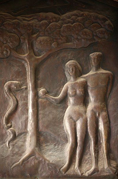 Sculpture de la porte de la basilique de l