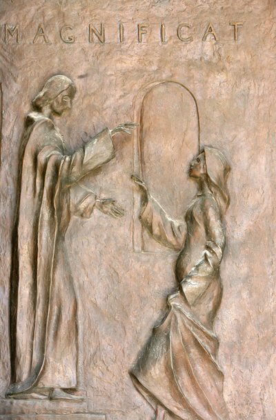 Sculpture de la porte de la basilique de l