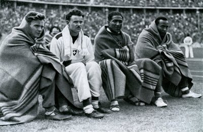 Athlètes Frank Wykoff, Paul Hanni, Ralph Metcalfe et Jesse Owens, Jeux olympiques de Berlin, 1936 - Unbekannt