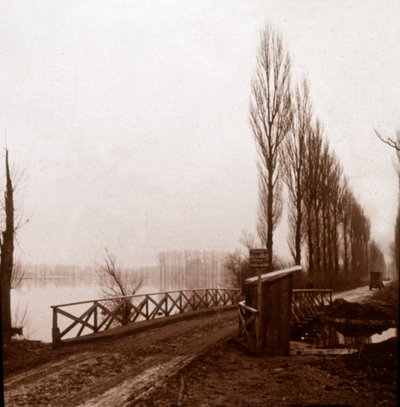 Pont sur la rivière Ailette, nord de la France, vers 1918 - Unbekannt