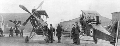 Avions du Royal Flying Corps britannique en réparation, vers 1916 - Unbekannt