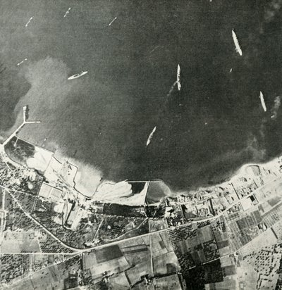 Navires de guerre britanniques au large de la côte maltaise, Seconde Guerre mondiale, 1940-1942 - Unbekannt