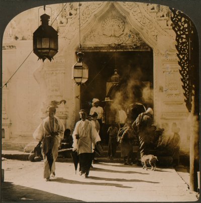 Dames birmanes en route pour le bazar, Mandalay, Birmanie, 1907 - Unbekannt