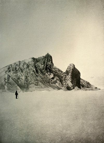 Cap Barne. Le Pilier au Premier Plan à Droite est Volcanique, c1908 - Unbekannt