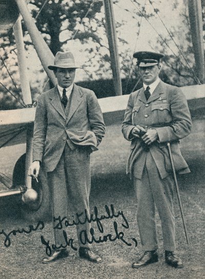Capitaine John Alcock et Lieutenant Arthur Whitten Brown, aviateurs britanniques, vers 1919 vers 1937 - Unbekannt