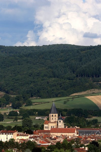 Cluny, Saône-et-Loire, France, le 16/8/2015 - Abbaye de Cluny dédiée à Saint Pierre, ancien monastère bénédictin à Cluny. - Unbekannt