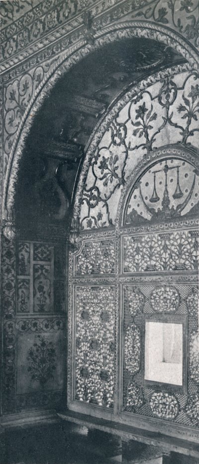Delhi. Les balances de la justice Écran en marbre sculpté à travers lequel les pétitions étaient reçues, c1910 - Unbekannt