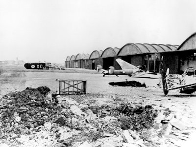 Avions détruits à l