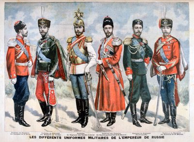 Différents uniformes militaires russes de l