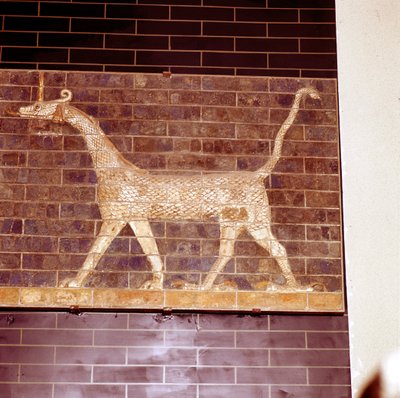 Dragon sacré au dieu Marduk, détail de la porte d