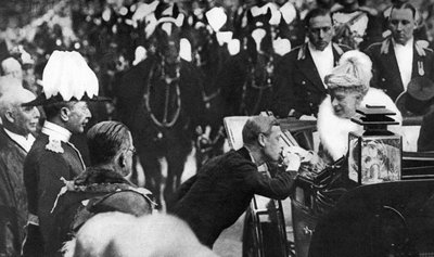 Édouard VIII saluant la reine Mary à Windsor, 1936 - Unbekannt