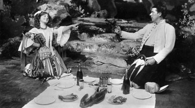 Ellaline Terriss et Seymour Hicks dans The Gay Gordons, vers 1907 - Unbekannt