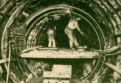 Agrandissement des tunnels sur le City and South London Railway, montrant les nouveaux et anciens diamètres - Unbekannt
