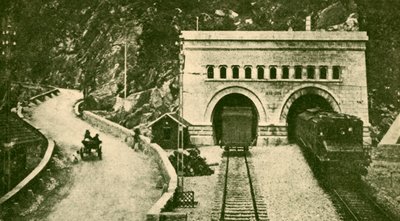 Entrée du tunnel du Simplon de 12 miles de long reliant la Suisse et l