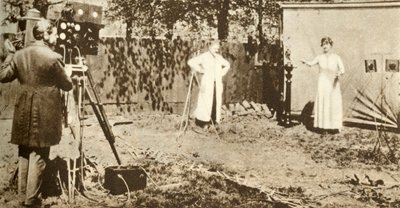 Eugène Lauste enregistrant la première image animée et sonore combinée, c1905, 1935 - Unbekannt